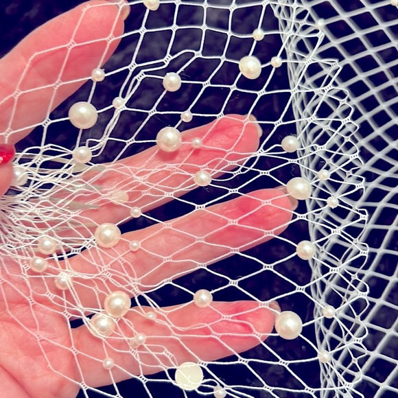 💕 Wedding face veil with lots of pearls. - Picture 2 of 10